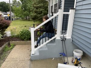New stair railing